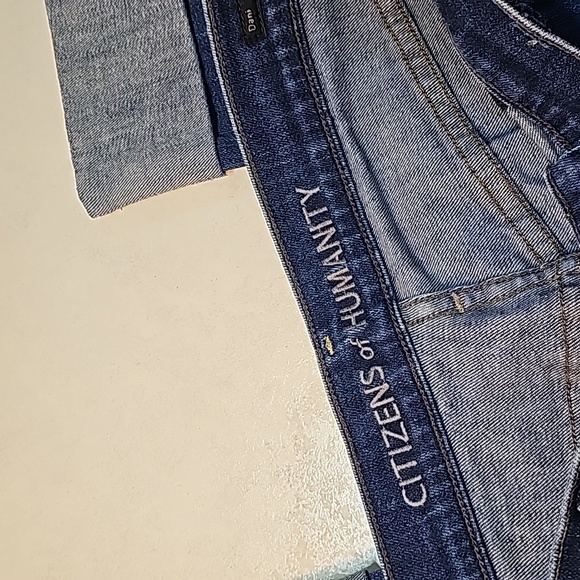 Citizens of Humanity Cropped Straight Leg Jeans - Picture 3 of 8